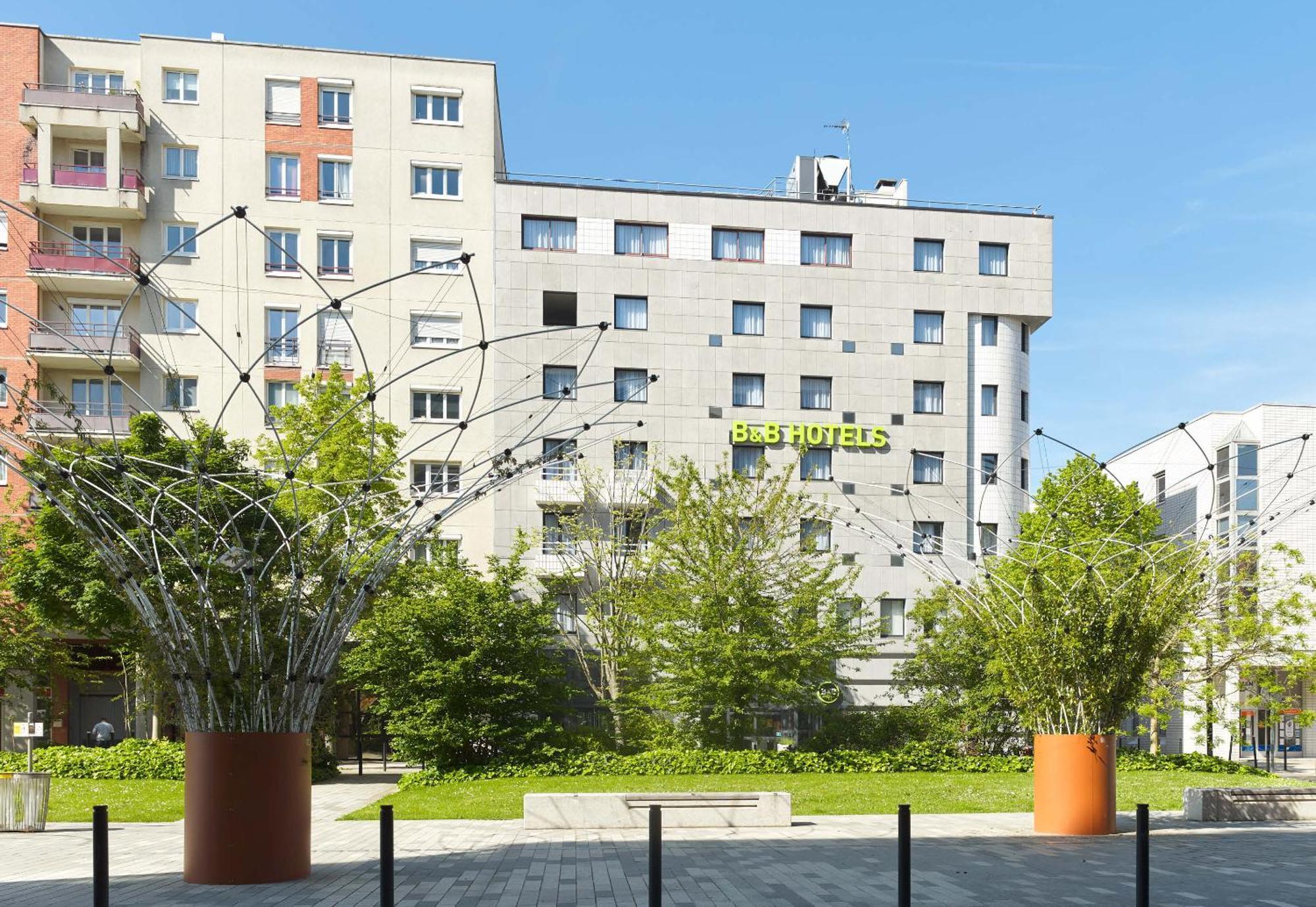 B&B Hotel Saint-Quentin-En-Yvelines Centre Gare 4 Etoiles Montigny-le-Bretonneux Bagian luar foto